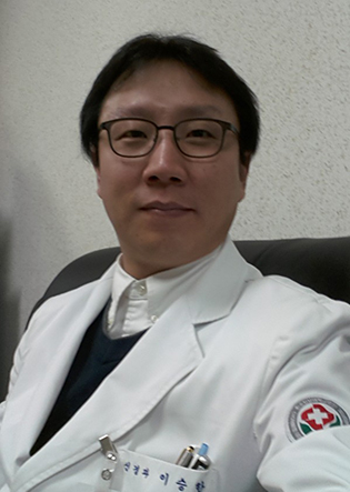 이승한교수님 사진