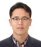정요천교수님 사진